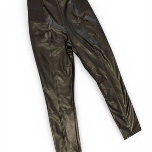 NWT Ci Sono Black women’s Medium Strechy  Skinny faux leather Pants